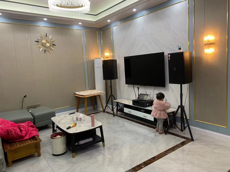 輕鋼老大帶領(lǐng)施工團(tuán)隊(duì)給老業(yè)務(wù)拜年送福利!(圖17) 睿婕輕鋼別墅