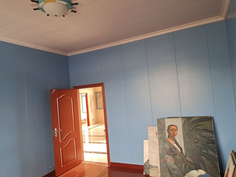 輕鋼老大帶領(lǐng)施工團(tuán)隊(duì)給老業(yè)務(wù)拜年送福利!(圖8) 睿婕輕鋼別墅